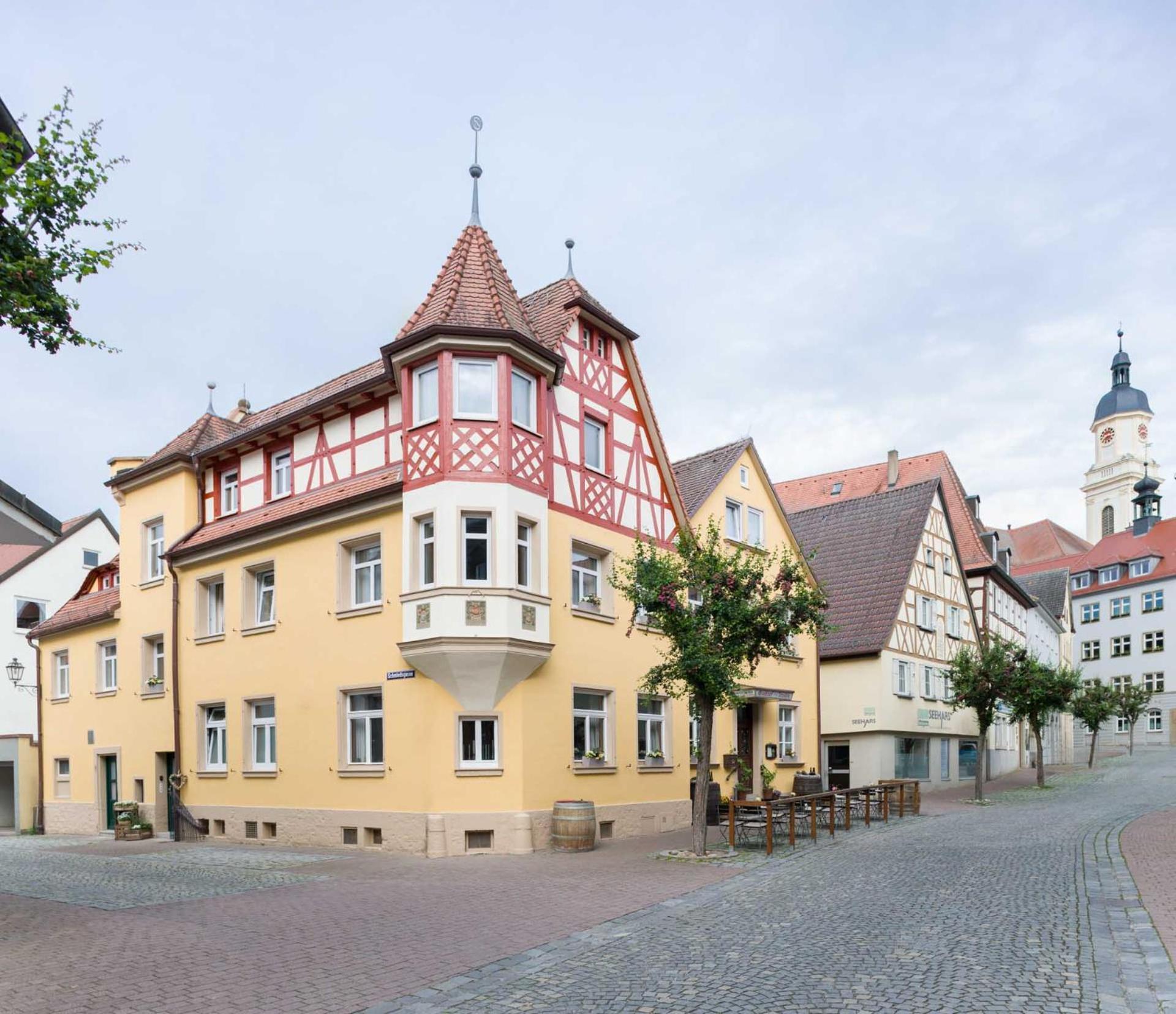 Uffenheim Hotel Zur Traube מראה חיצוני תמונה