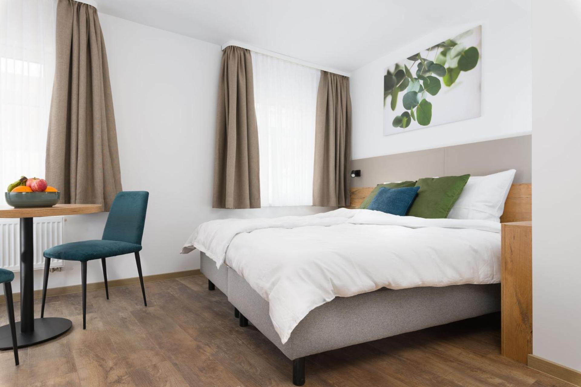 Uffenheim Hotel Zur Traube מראה חיצוני תמונה