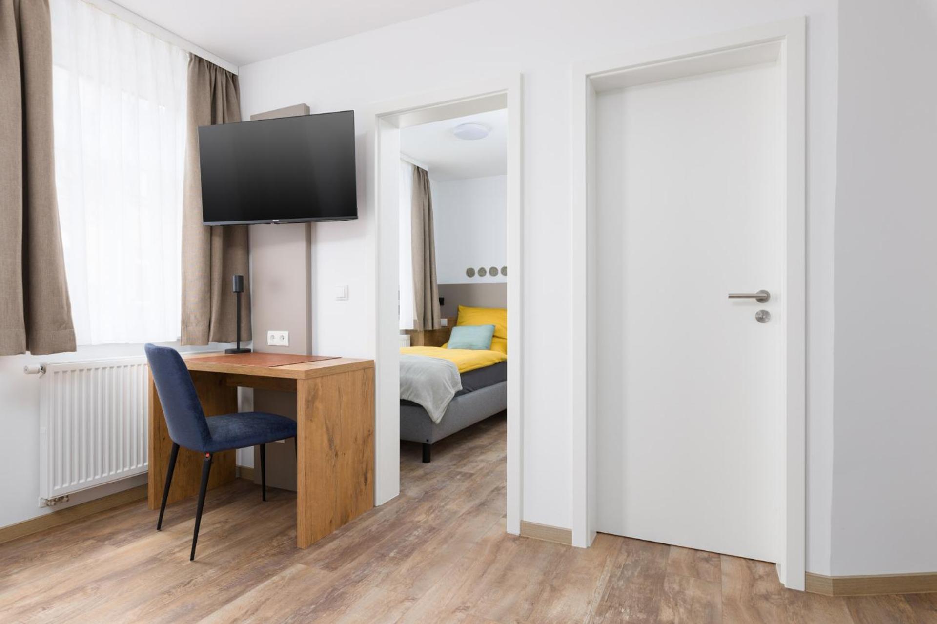 Uffenheim Hotel Zur Traube מראה חיצוני תמונה