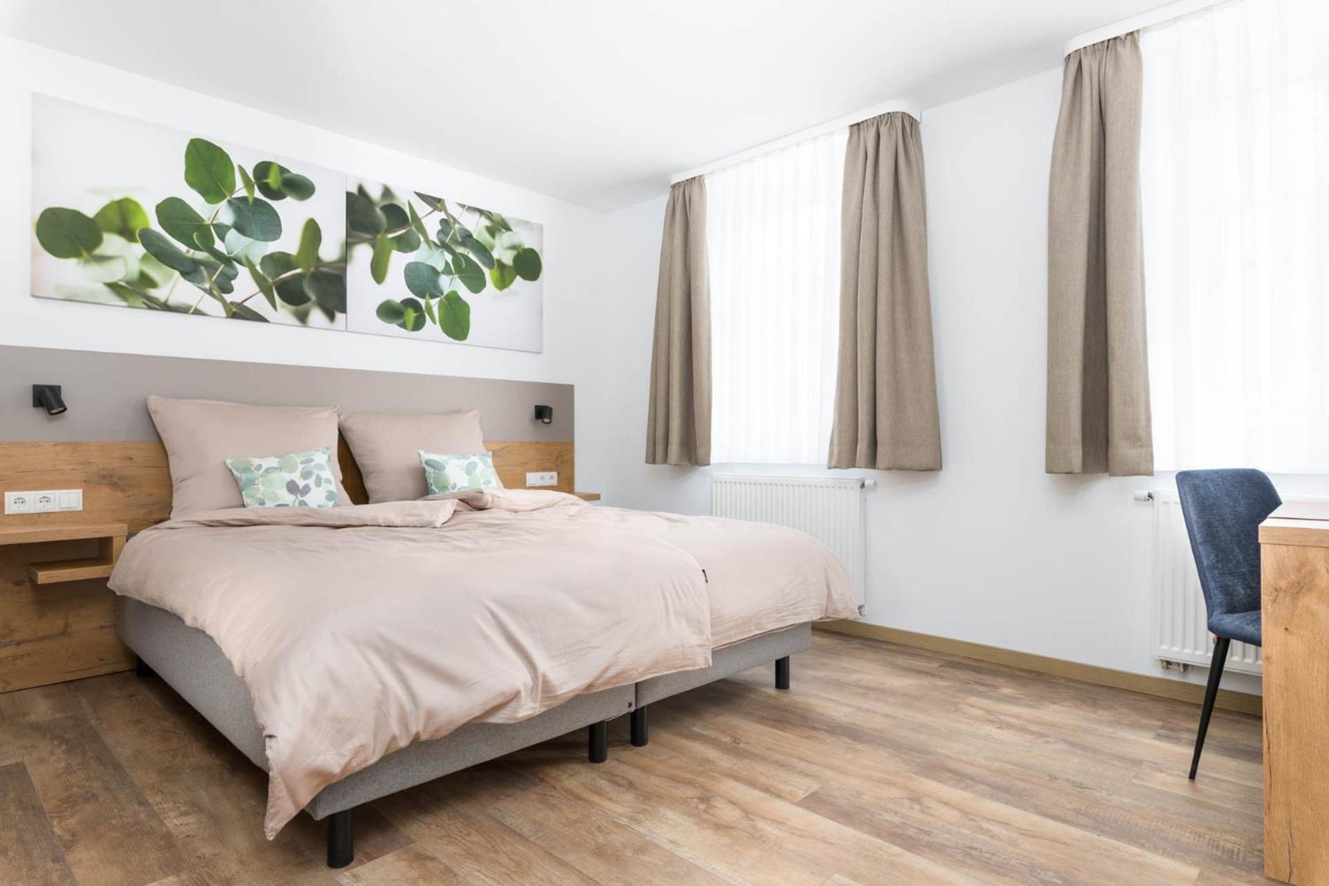Uffenheim Hotel Zur Traube מראה חיצוני תמונה