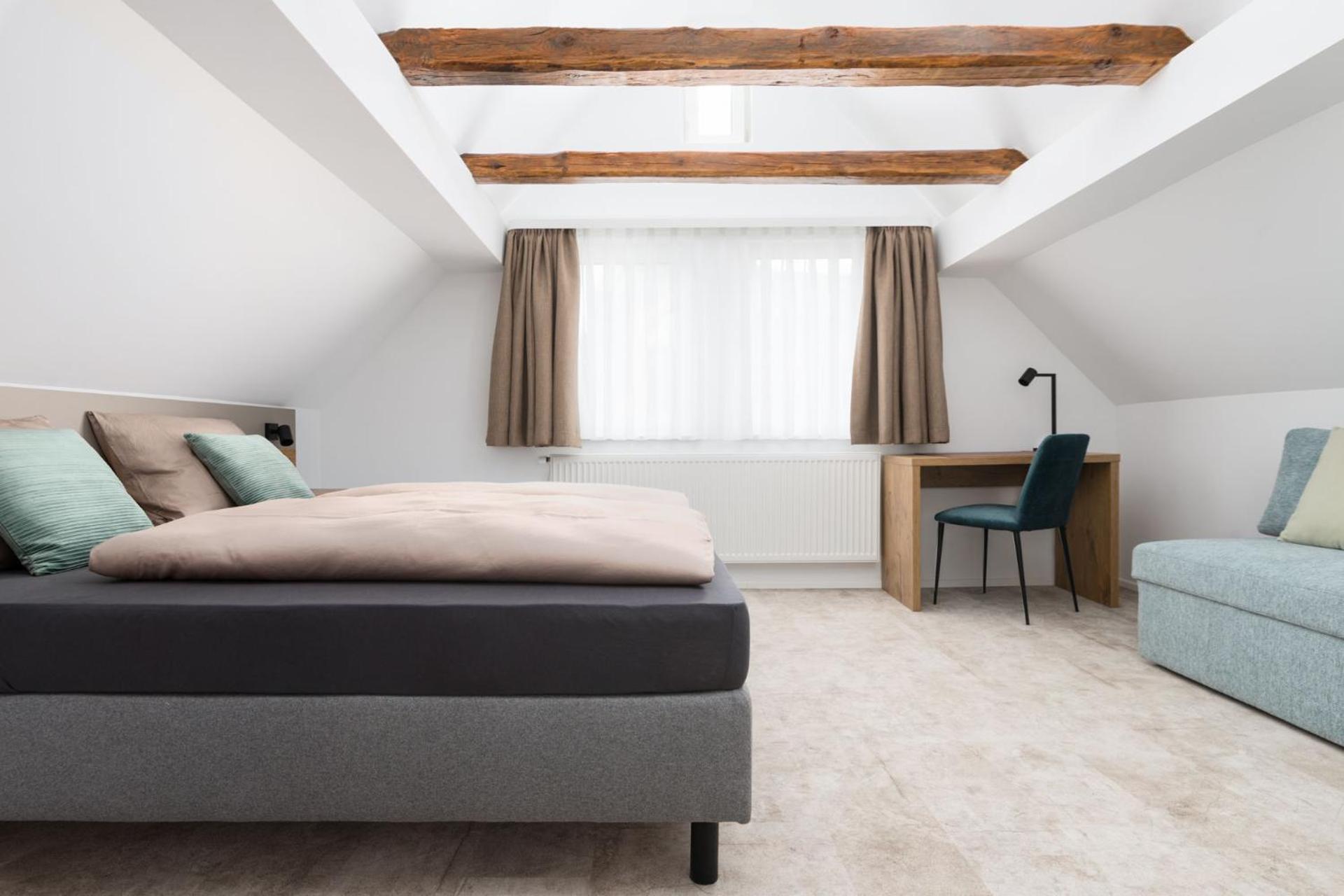 Uffenheim Hotel Zur Traube מראה חיצוני תמונה